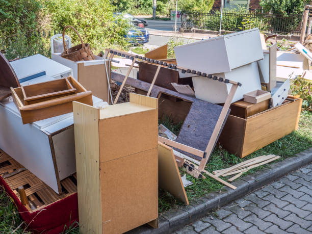 Best Yard Waste Removal  in Paris, IL
